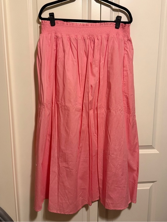 Hunter & Brown Dresses & Skirts - Hunter & Brown Smocked Waist Pink Midi Skirt